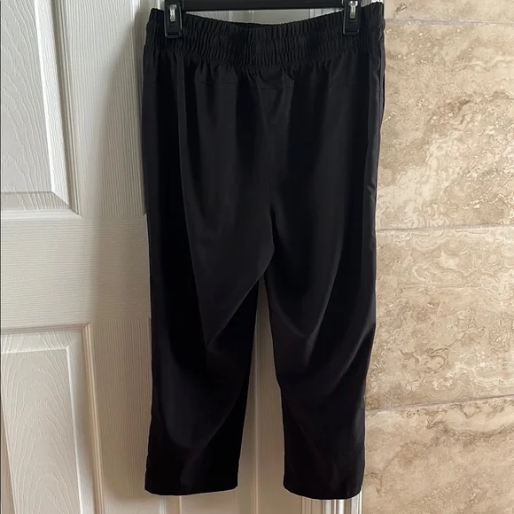 Tek Gear Black Capris for Active Comfort - Picture 3 of 5